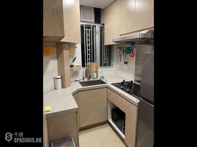 Tsuen Wan - Discovery Park Phase 1 Block 2 04