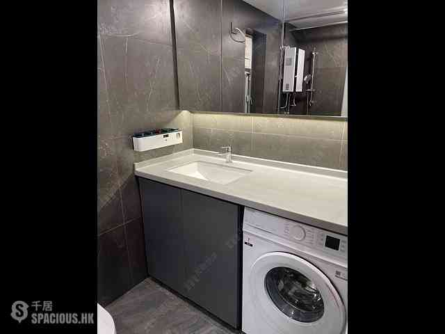 Tsuen Wan - Discovery Park Phase 1 Block 2 05