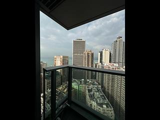 Shek Tong Tsui - Novum West Block 2 09