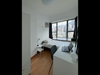 Sheung Wan - Queen's Terrace 04