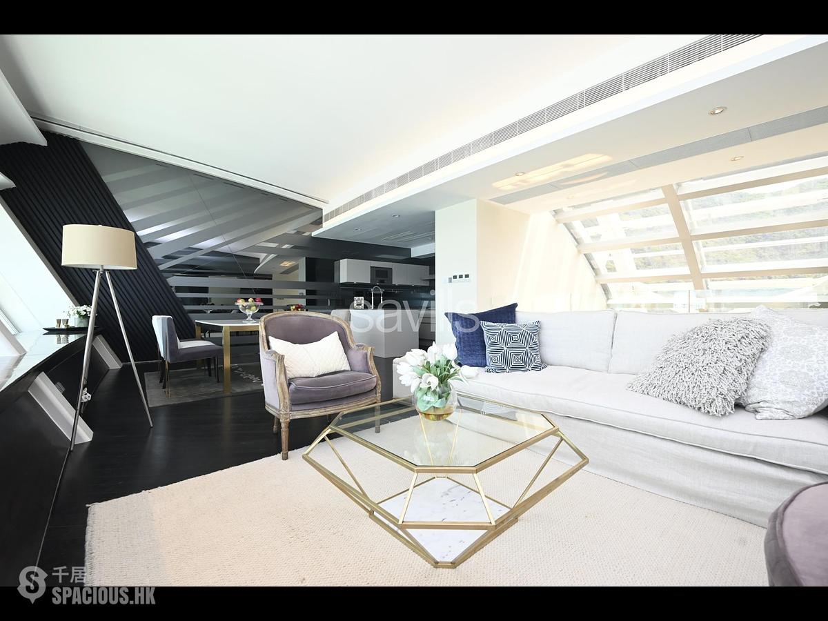 Repulse Bay - The Lily 01