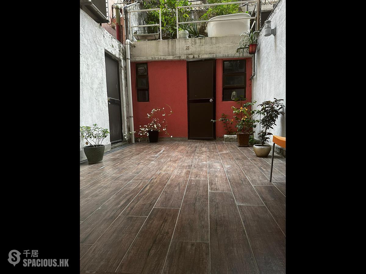 Shek Tong Tsui - On Lok Mansion 01