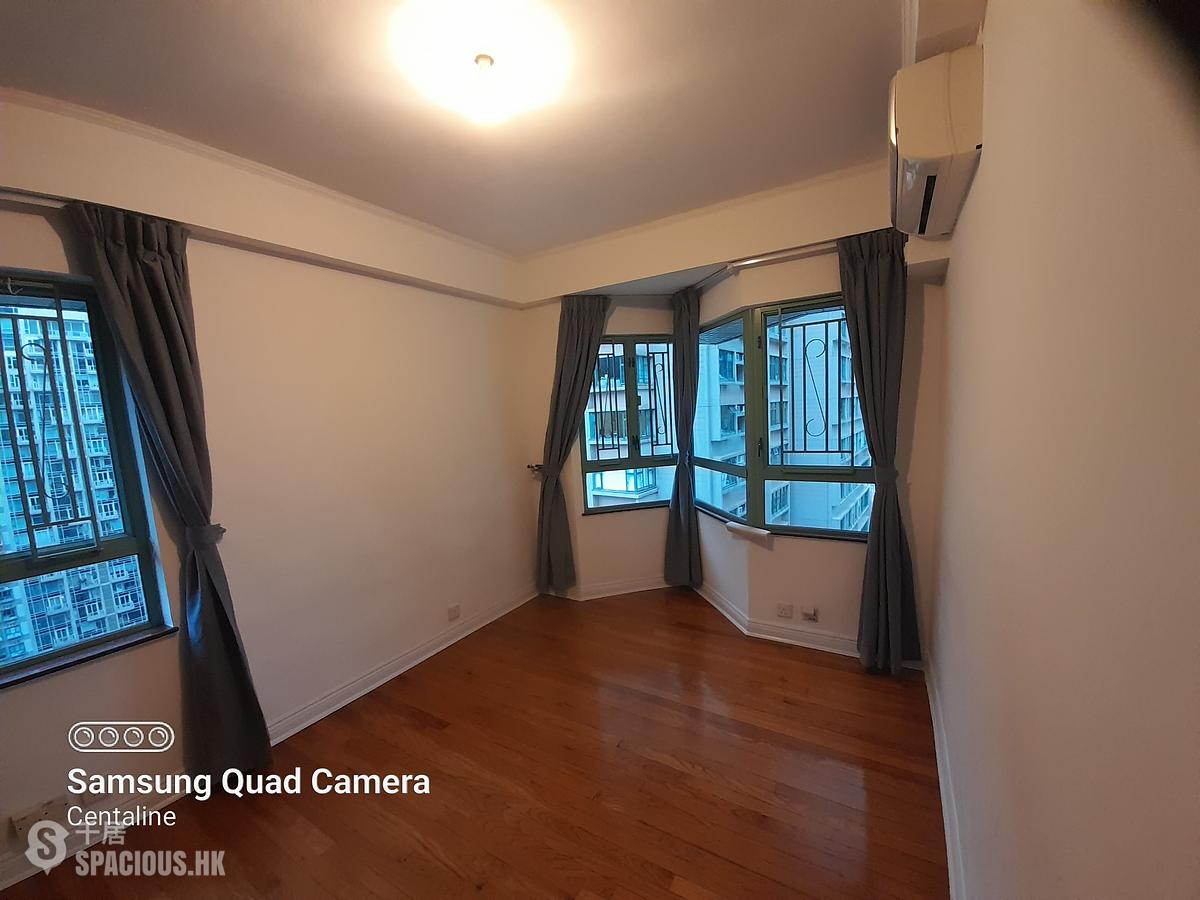 Mid Levels Central - Goldwin Heights 01