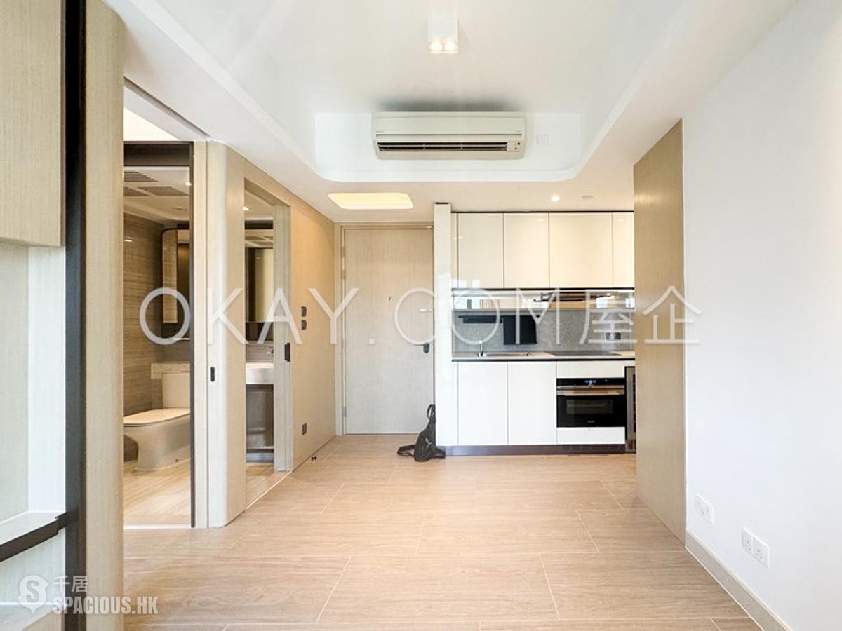 Mid Levels Central - Townplace Soho 01
