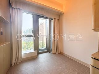 Mid Levels Central - Townplace Soho 04
