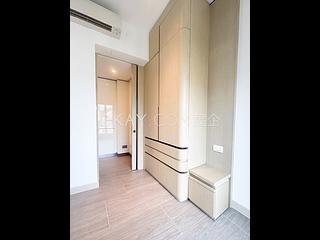 Mid Levels Central - Townplace Soho 06