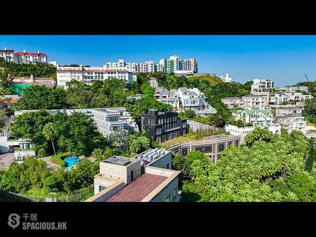 The Peak - 15, Gough Hill Road 02