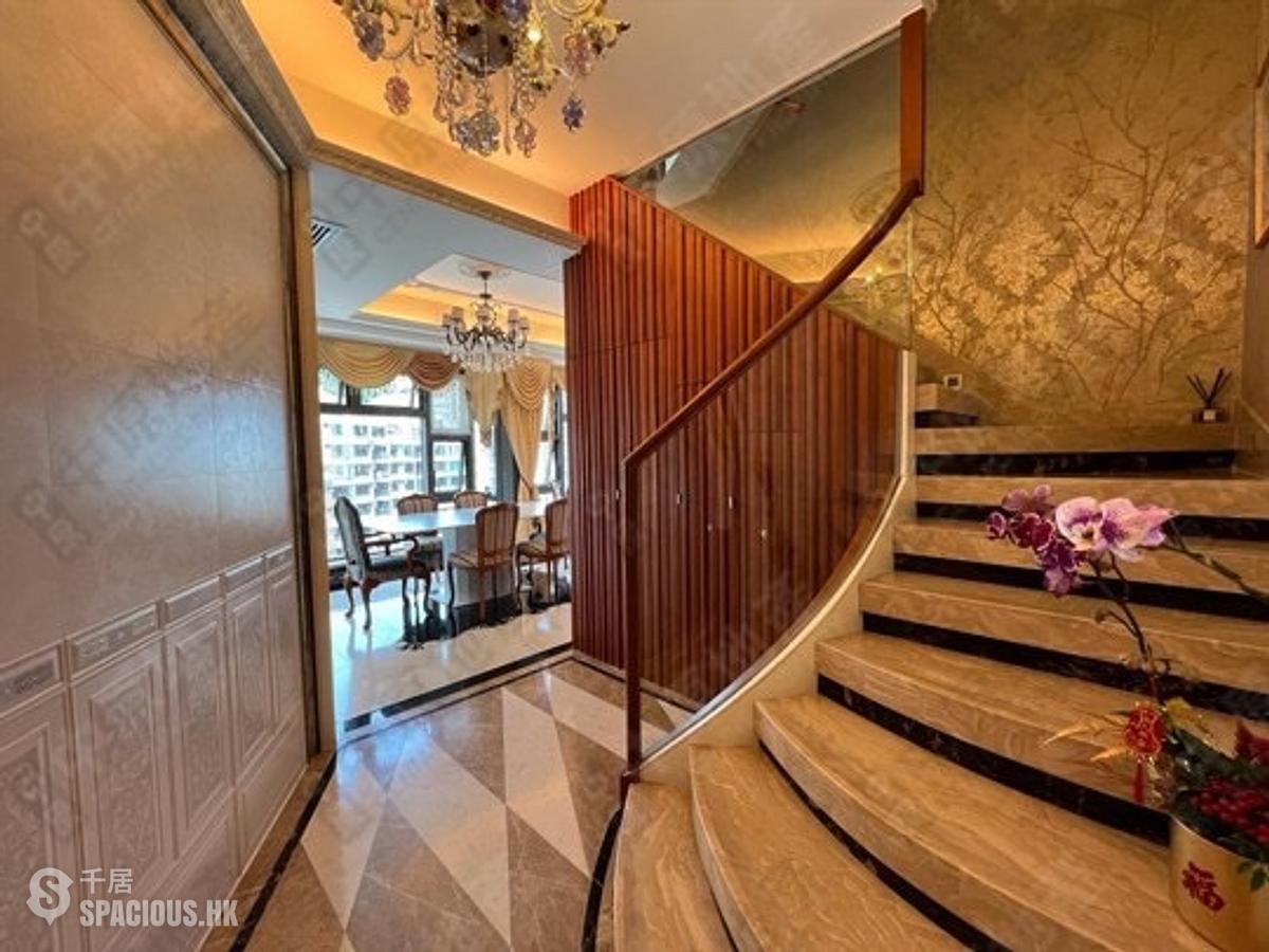 Mid Levels Central - Palatial Crest 01