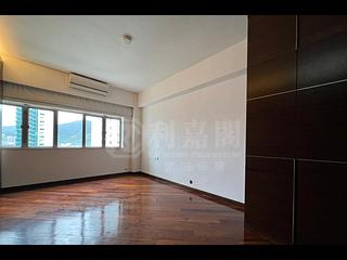 Stubbs Road - Evergreen Villa 05