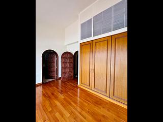 Chung Hom Kok - Casa Del Sol 02