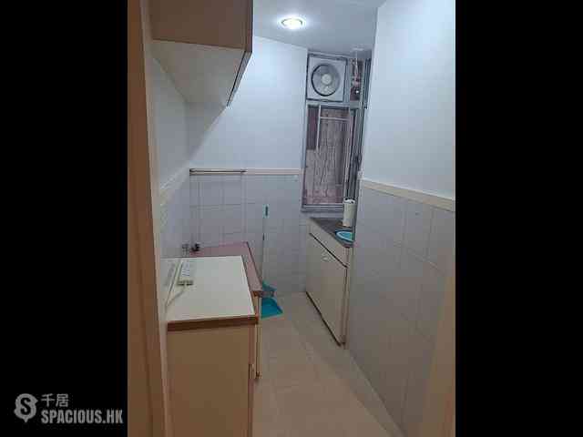 North Point - Yik Hon Building 01