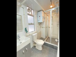Wan Chai - Kwong Sang Hong Building Block A 05