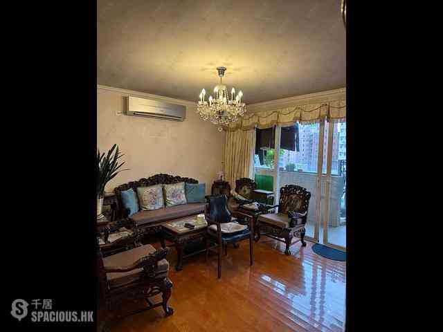 Mid Levels West - Park View Court 01