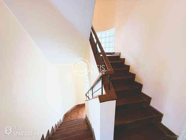 Pok Fu Lam - Blarney Stone Villas 07