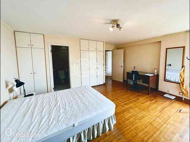 Pok Fu Lam - Blarney Stone Villas 08
