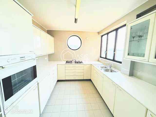 Pok Fu Lam - Blarney Stone Villas 09