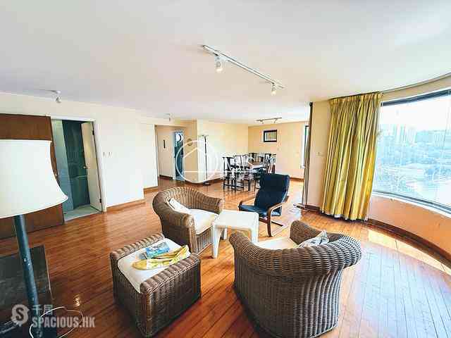 Pok Fu Lam - Blarney Stone Villas 03