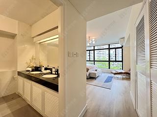 Mid Levels Central - Pine Court 06
