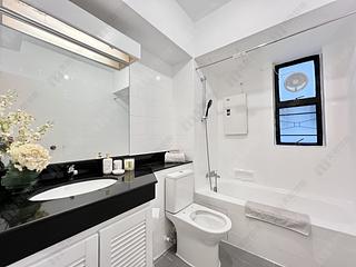 Mid Levels Central - Pine Court 13