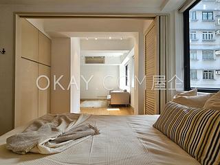 Poho - 43-45, Square Street 02
