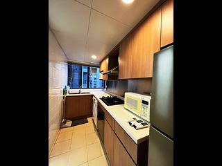 Mid Levels Central - 62B, Robinson Road 04