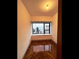 Mid Levels Central - 62B, Robinson Road 07