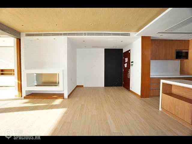 Chung Hom Kok - Hillgrove Block A 02