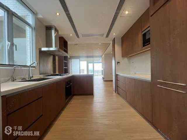 Chung Hom Kok - Hillgrove Block A 15