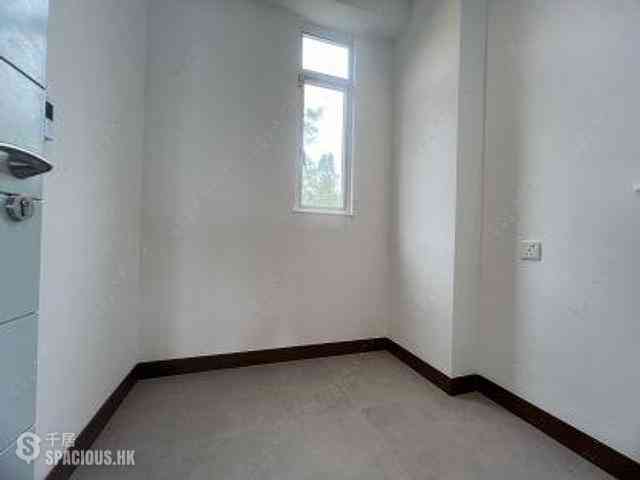 Chung Hom Kok - Hillgrove Block A 17