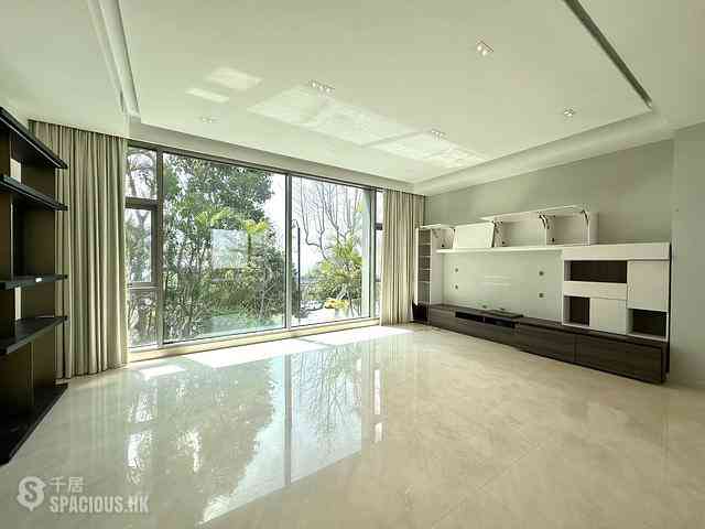 The Peak - Sky Court 02