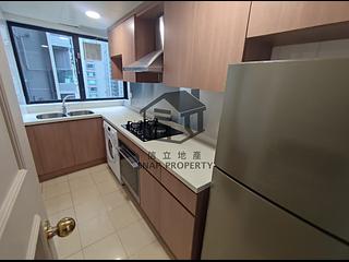 Mid Levels Central - 62B, Robinson Road 09