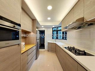 Mid Levels Central - The Grand Panorama Block 4 06