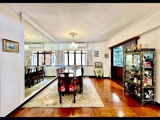 Causeway Bay - Fontana Gardens Block 11-12 02