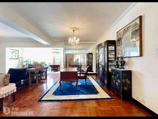 Causeway Bay - Fontana Gardens Block 11-12 03