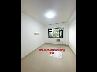 Mid Levels West - Hing Wah Mansion Block A 07