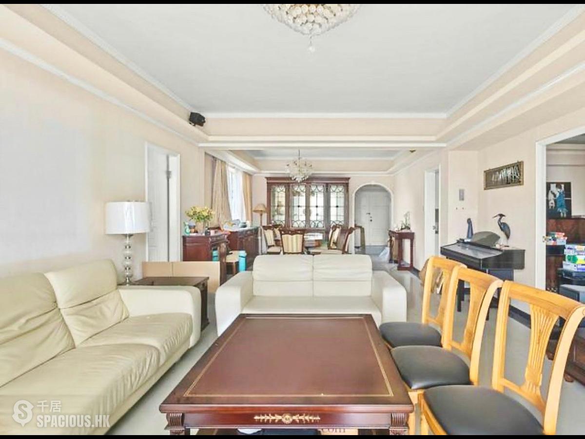 Mid Levels East - United Mansion 01