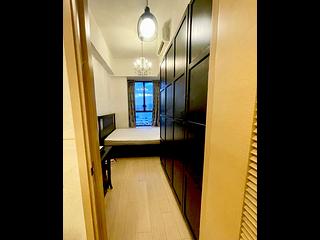 Shek Tong Tsui - Upton 03