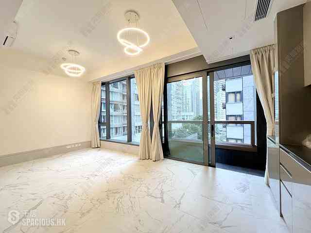 Wan Chai - Eight Star Street 01