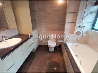 Mid Levels West - 80 Robinson Road 07