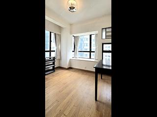 Mid Levels Central - Seymour Place 09