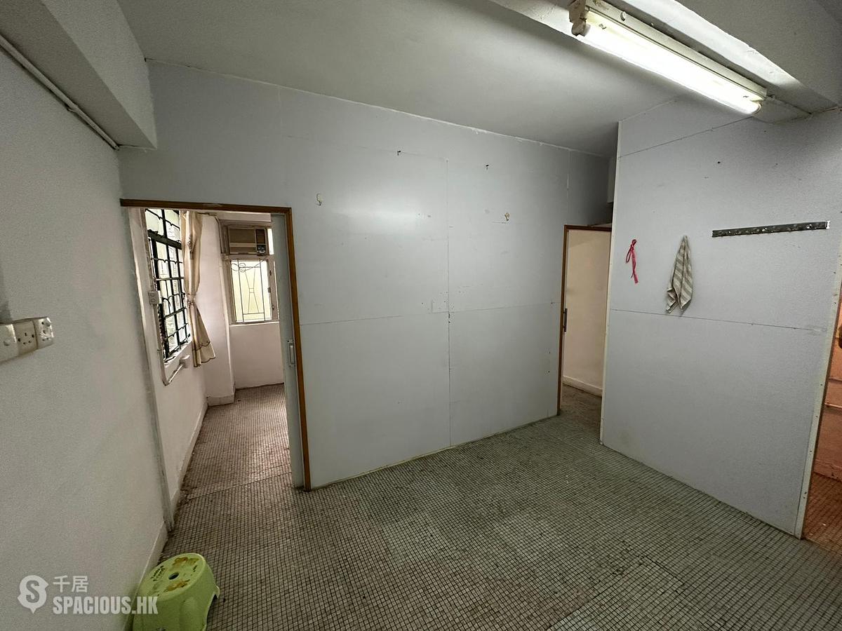 Sheung Wan - 168-170, Queen's Road West 01