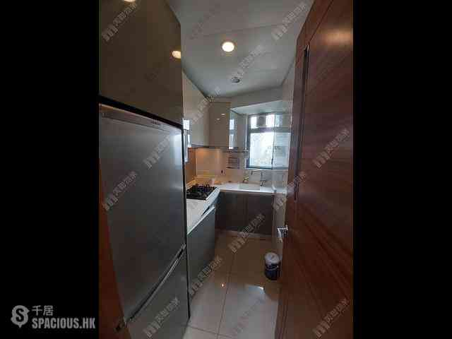 Kwai Chung - Primrose Hill Tower 3 06