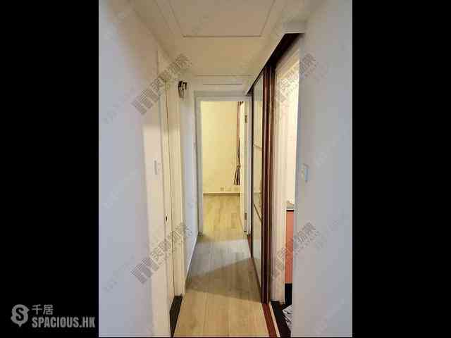 Tsuen Wan - Discovery Park Phase 2 Block 6 03