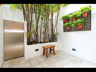 Mid Levels Central - Shelley Court 07