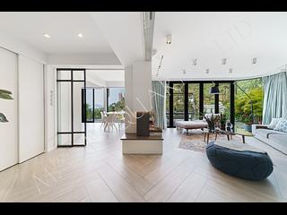 Pok Fu Lam - Bisney Terrace 03
