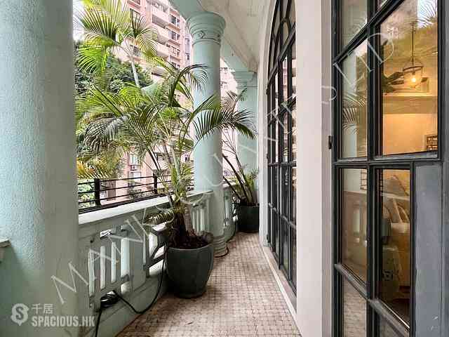 Sai Ying Pun - 35, Bonham Road 04
