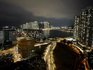 調景嶺 - 都會駅 02