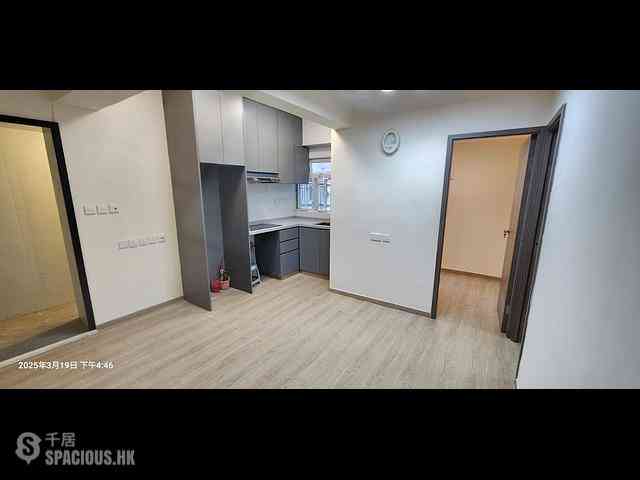 Kennedy Town - Luen On Apartments 02