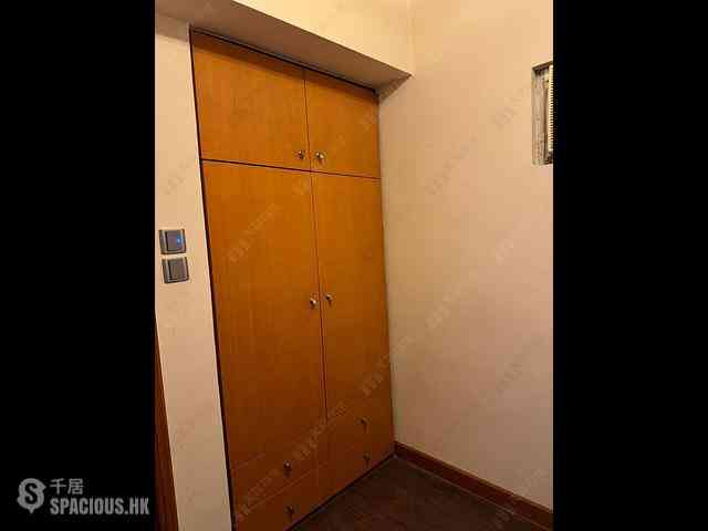 Tsuen Wan - Tsuen King Garden Phase 1 Block 2 05