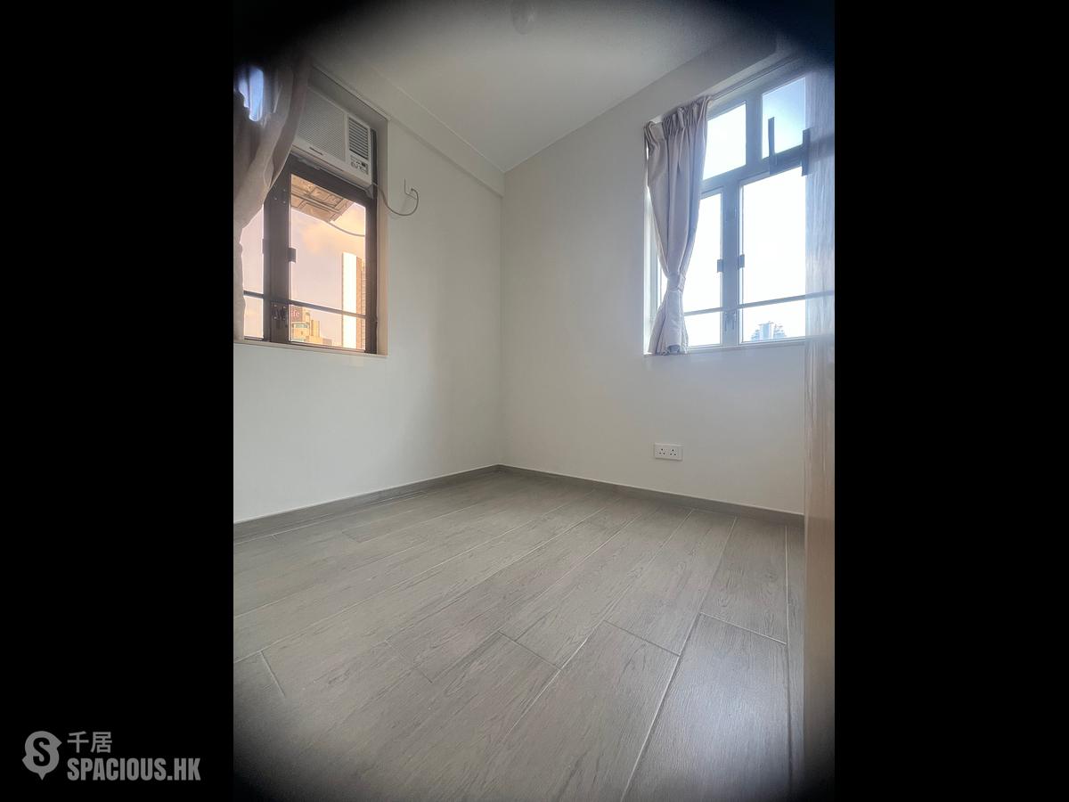 Wan Chai - 25, Queen's Road East 01
